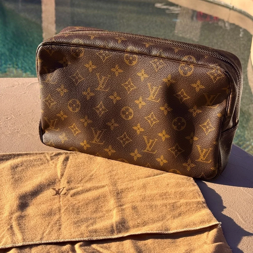 Louis Vuitton Brown Monogram Pouch - Picture 2 of 12
